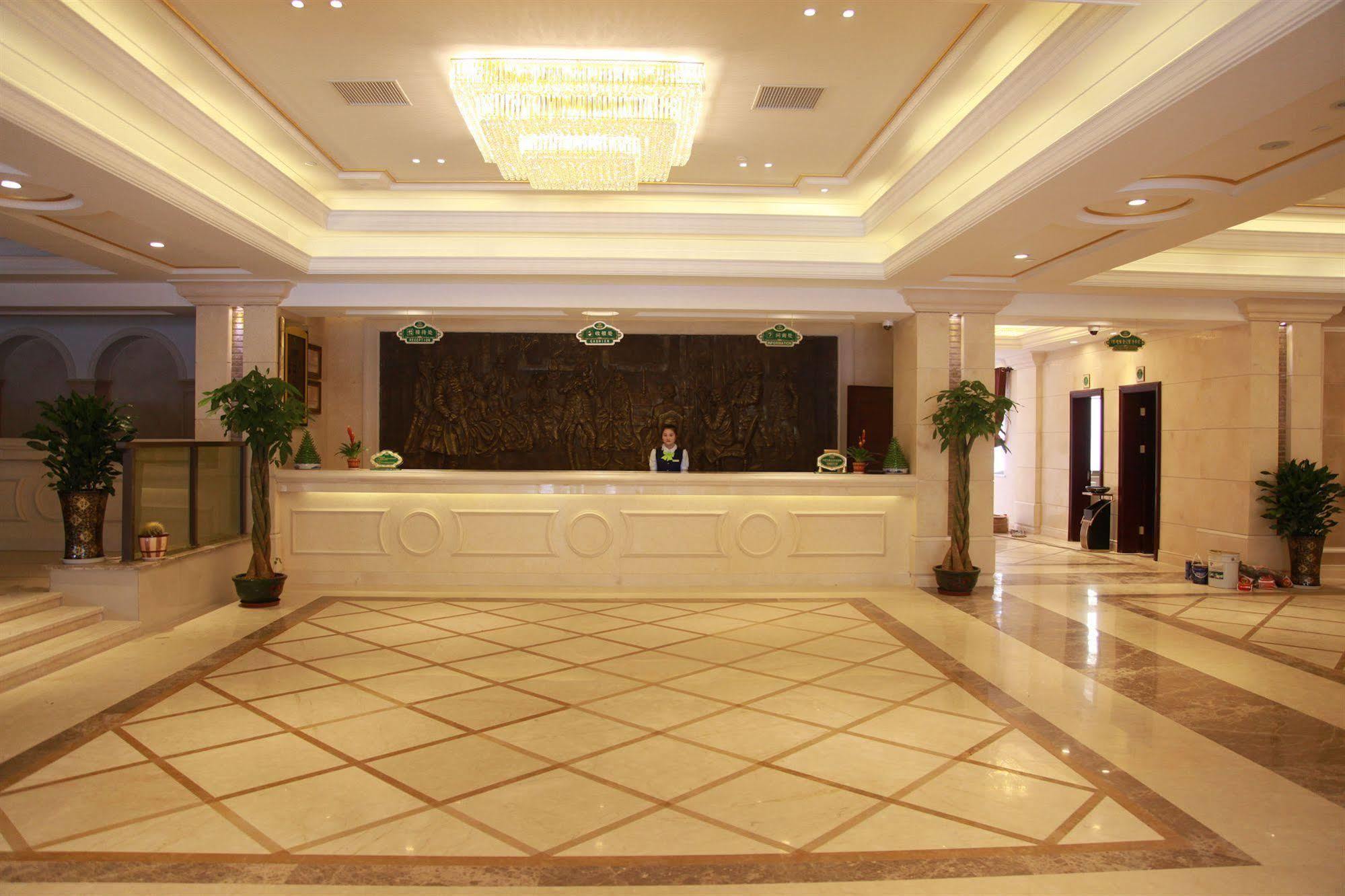 Vienna Hotel Shanghai Pudong Airport Exterior foto