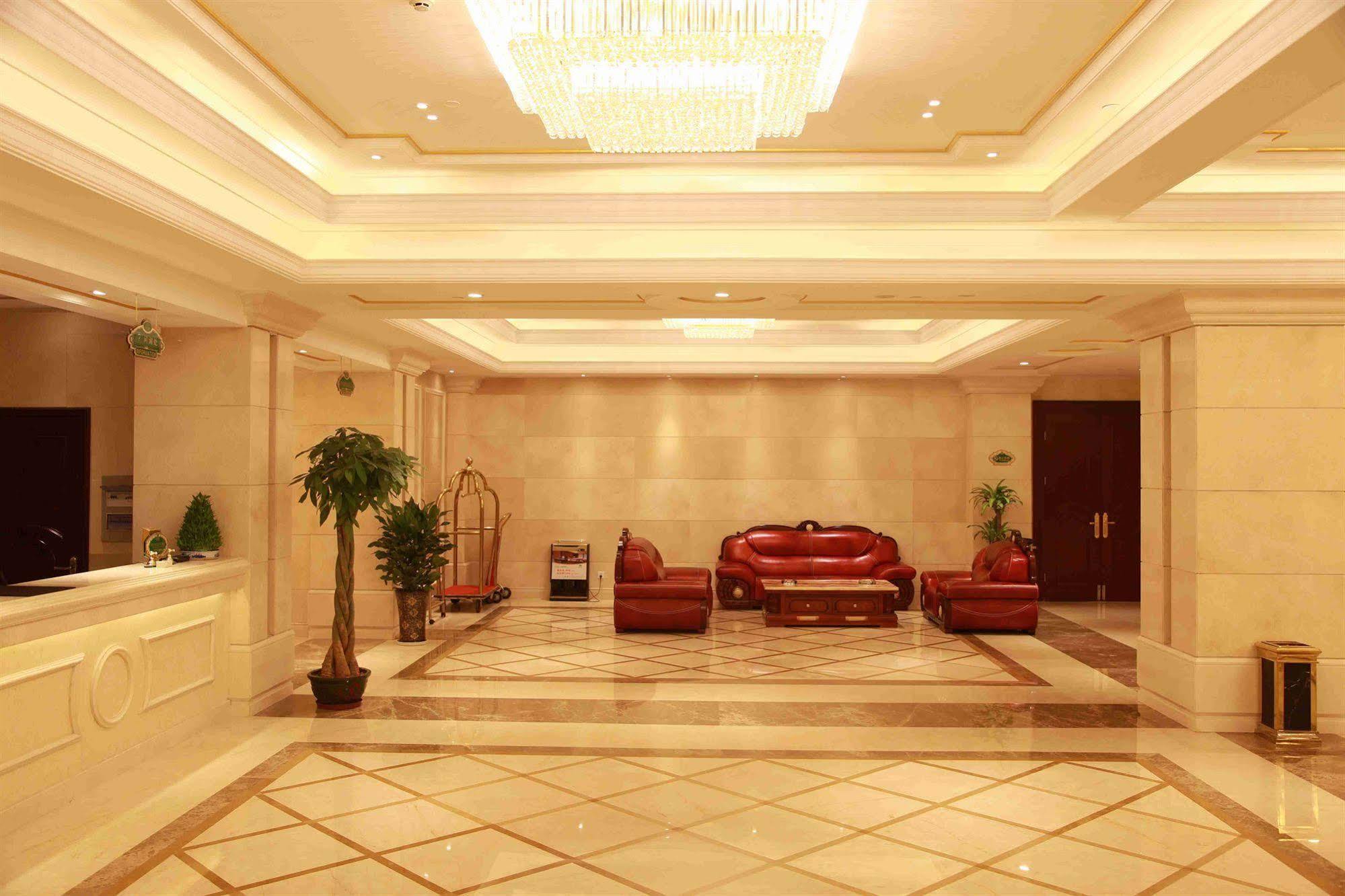 Vienna Hotel Shanghai Pudong Airport Exterior foto